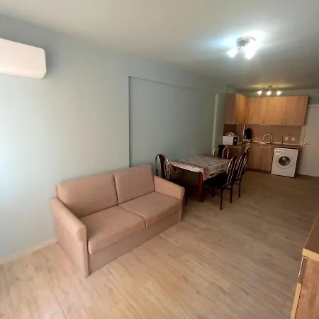 アパート Apartnikolov1