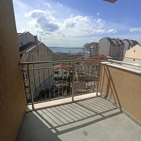 Apartnikolov1 ヴァルナ
